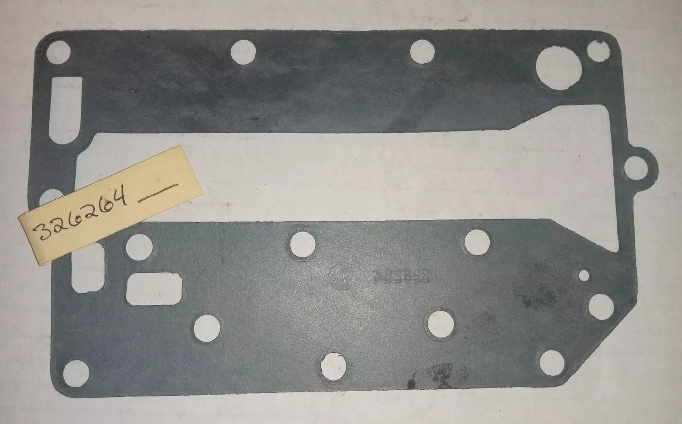 Gasket, Inner Exhaust Cover – Fits Johnson/Evinrude 20-35hp (Replaces 326264)