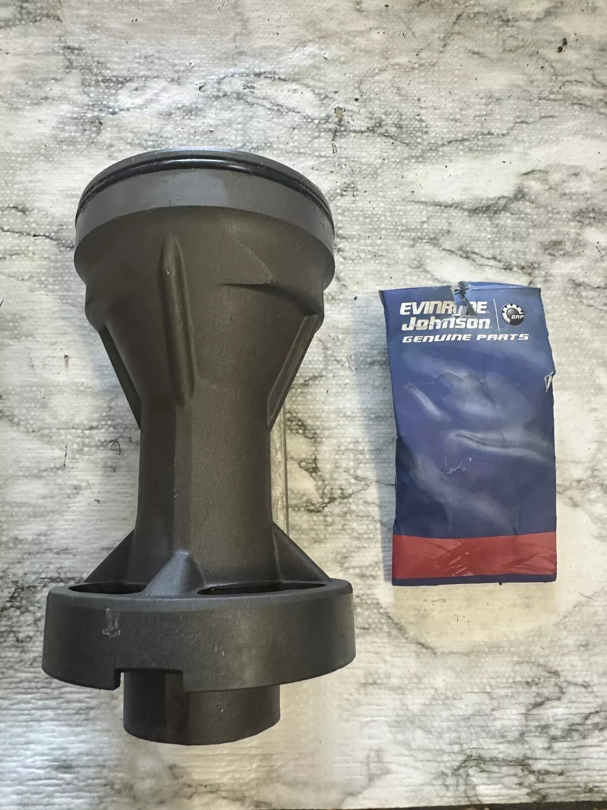 Bearing Housing Assembly – Fits Johnson/Evinrude 90-250 HP (Replaces OMC 5004257)