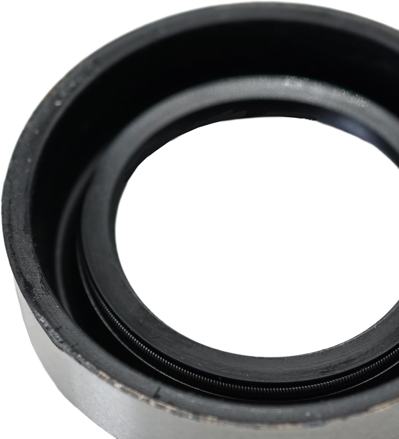Gimbal Bearing Oil Seal – Fits Volvo Penta SX & OMC Cobra Drives (Replaces 3852548, 911795)
